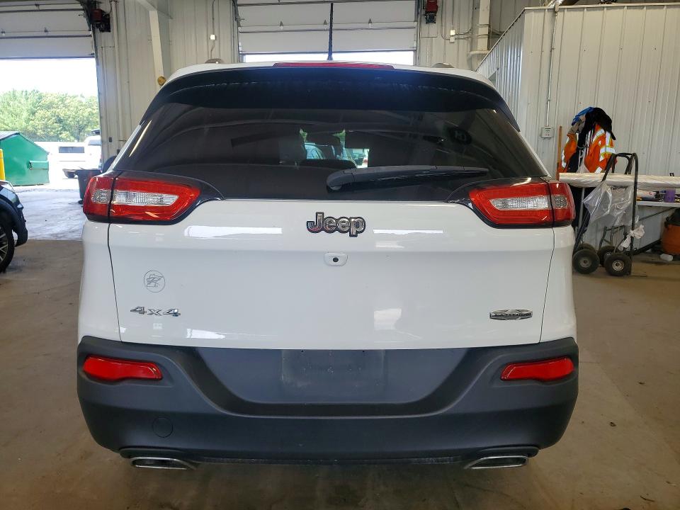Photo 6 from auction – 2015 JEEP CHEROKEE with VIN 1C4PJMCS3FW635686