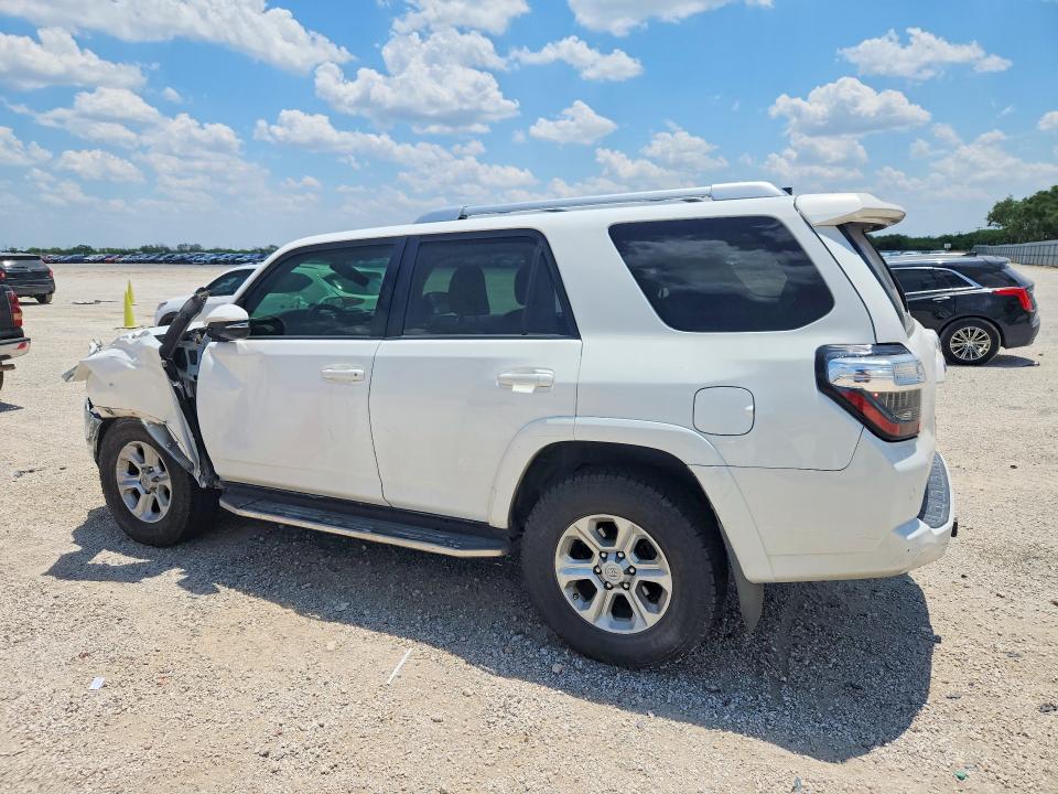 Photo 2 from auction – 2017 TOYOTA 4RUNNER with VIN JTEZU5JR5H5155885