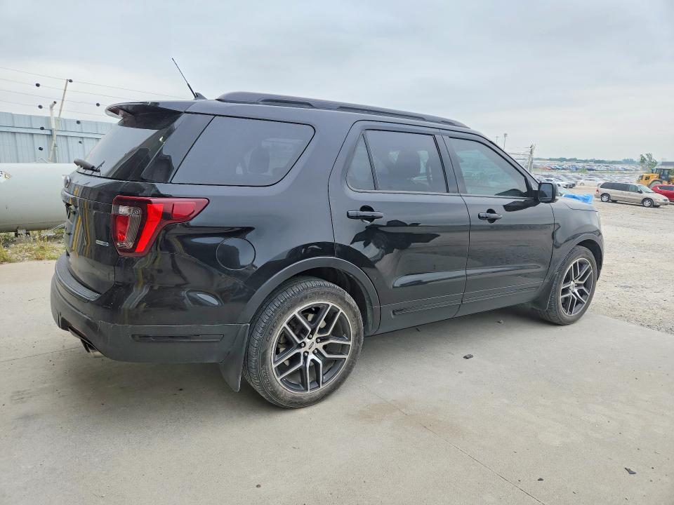 Photo 3 from auction – 2018 FORD EXPLORER with VIN 1FM5K8GT0JGC38191