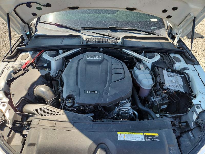 Photo 11 from auction – 2019 AUDI A4 with VIN WAUENAF40KA079901