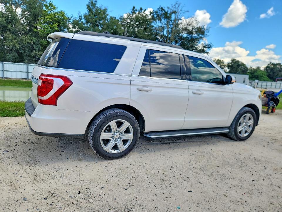 Photo 3 from auction – 2018 FORD EXPEDITION with VIN 1FMJU1JTXJEA52095