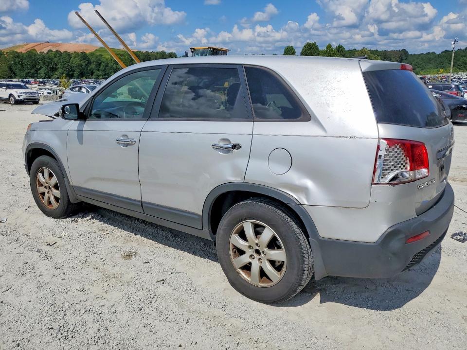 Photo 2 from auction – 2012 KIA SORENTO with VIN 5XYKT3A11CG245607