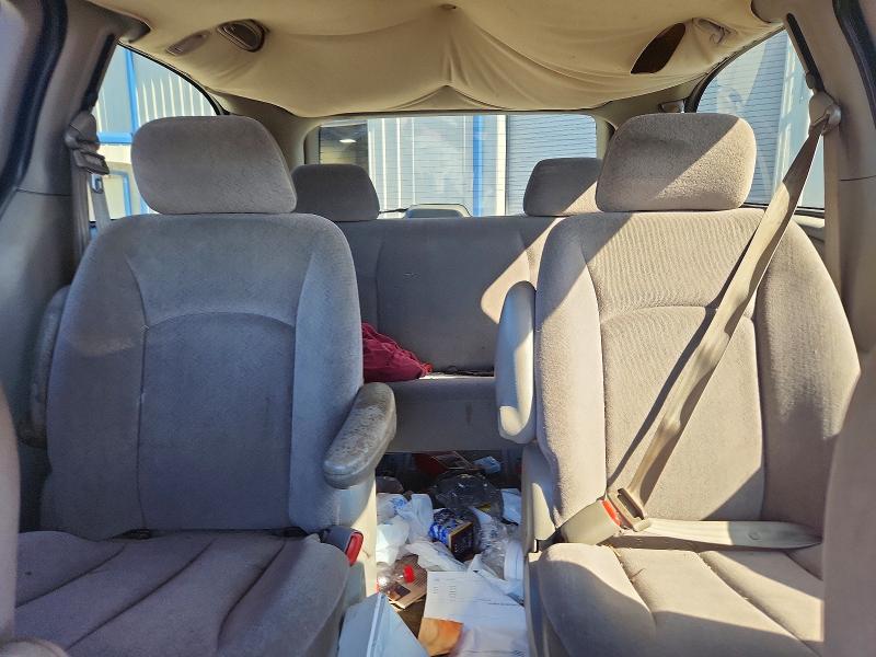 Photo 10 from auction – 2002 DODGE GRAND CARAVAN with VIN 2B4GP44342R796053