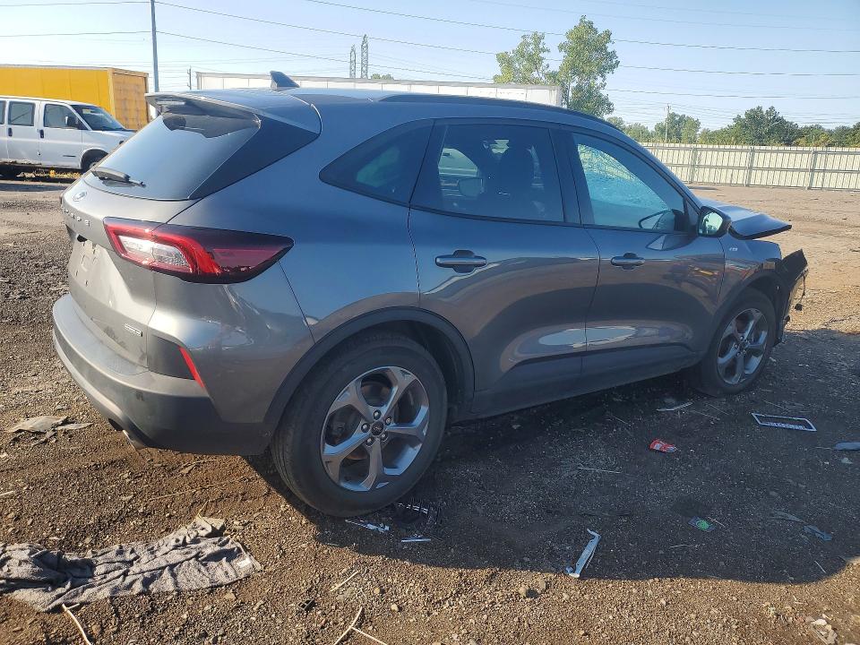 صورة رقم 3 من المزاد - 2025 FORD ESCAPE مع VIN 1FMCU9NZ7SUB13688