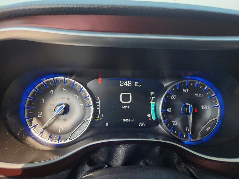 Photo 9 from auction – 2017 CHRYSLER PACIFICA with VIN 2C4RC1GG9HR751686