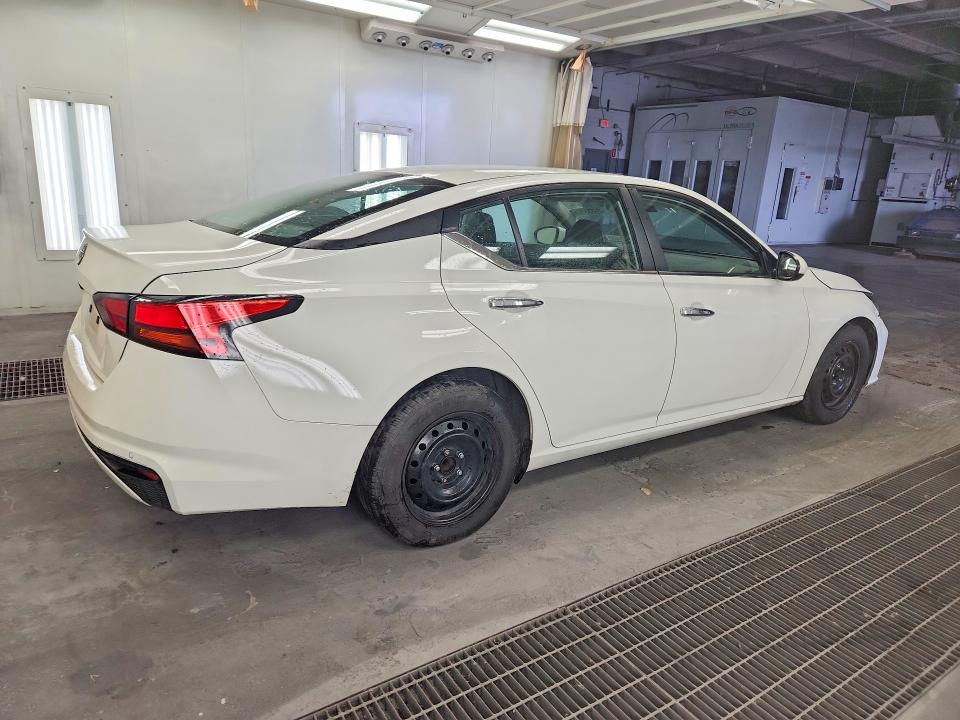 Photo 3 from auction – 2023 NISSAN ALTIMA with VIN 1N4BL4BV4PN416930