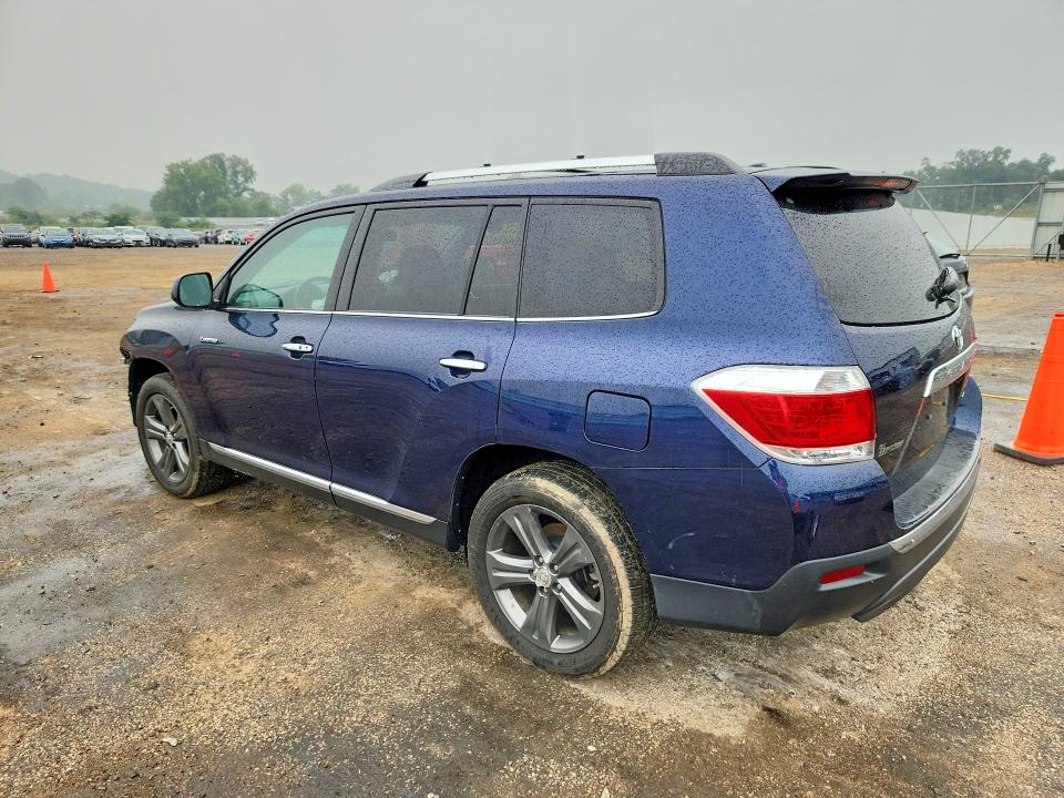Photo 2 from auction – 2011 TOYOTA HIGHLANDER with VIN 5TDDK3EH3BS059541