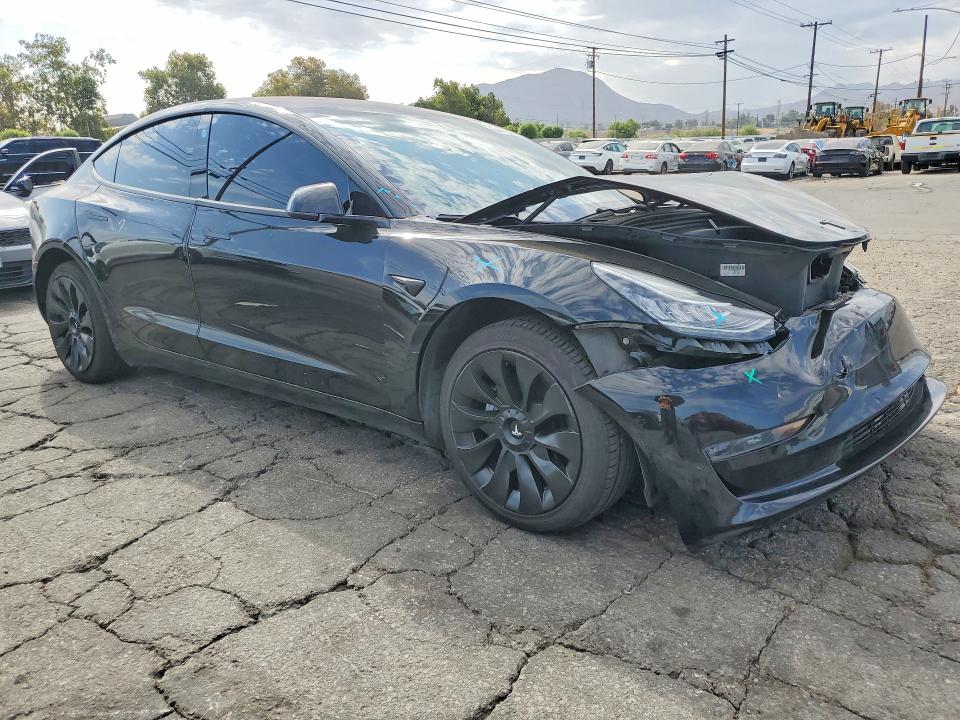 Photo 4 from auction – 2018 TESLA MODEL 3 with VIN 5YJ3E1EA2JF108371
