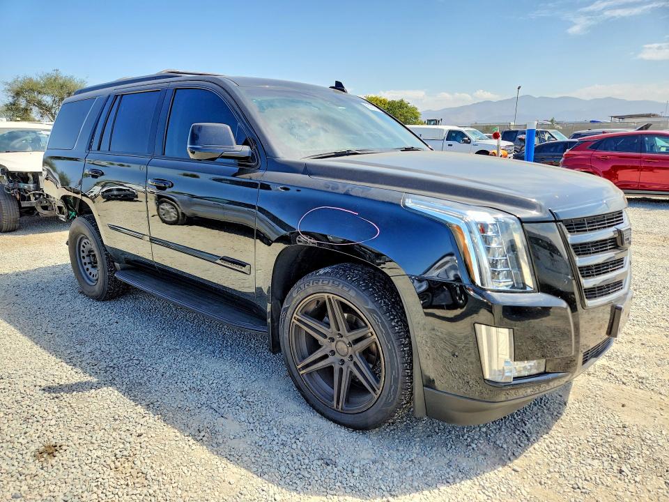 Photo 4 from auction – 2017 CADILLAC ESCALADE with VIN 1GYS4BKJ7HR346529
