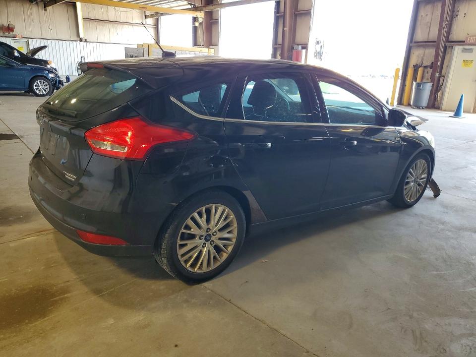 Photo 3 from auction – 2016 FORD FOCUS with VIN 1FADP3N2XGL335869