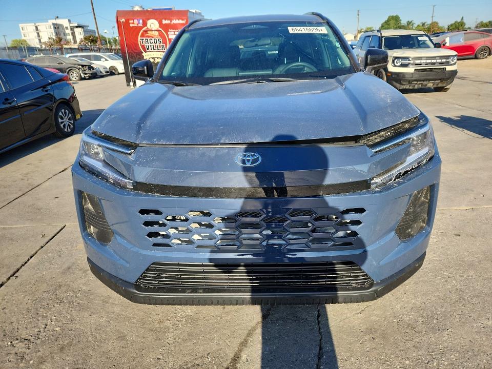 Photo 5 from auction – 2026 TOYOTA RAV4 with VIN 2T36CRAV6TW035707