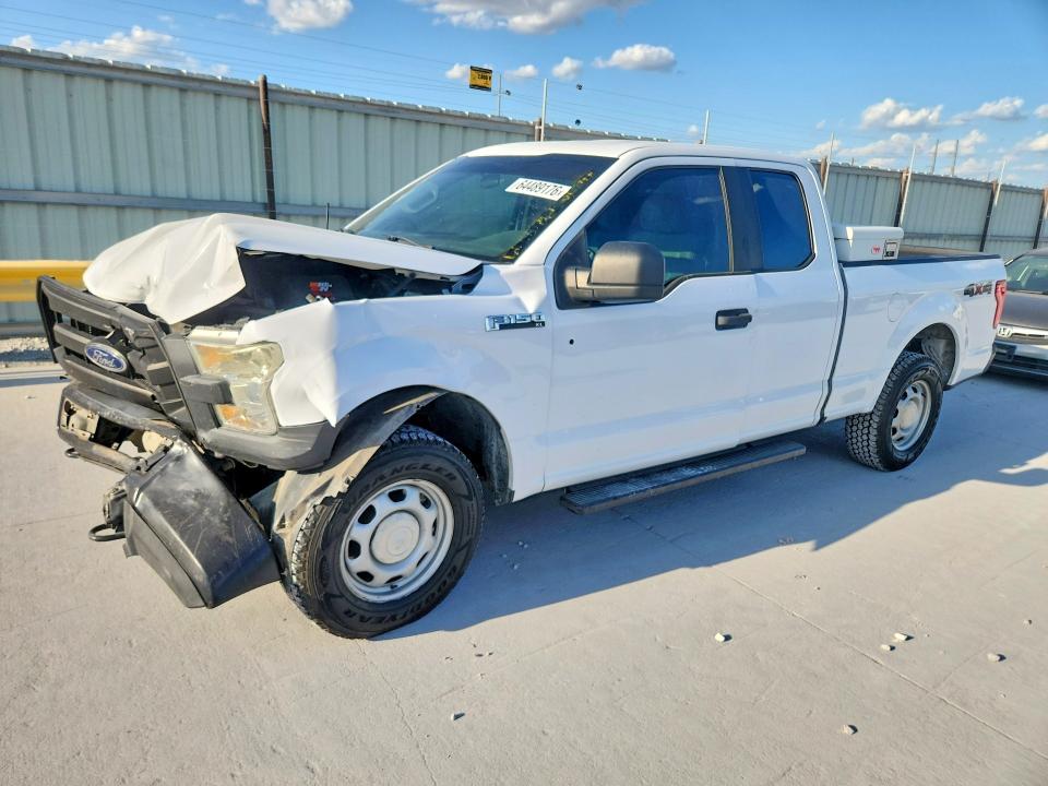 FORD F150 2016 مع رقم تعريف المركبة 1FTFX1EF9GKF56363 - صورة من المزاد