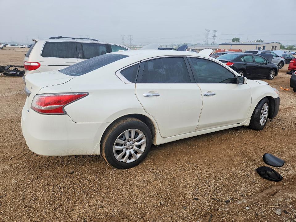 Photo 3 from auction – 2014 NISSAN ALTIMA with VIN 1N4AL3AP1EC327558