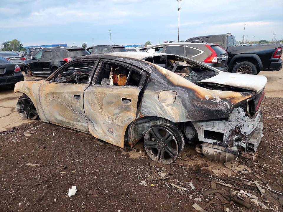 Снимка 2 от търг – 2023 DODGE CHARGER с VIN 2C3CDXBG1PH703069