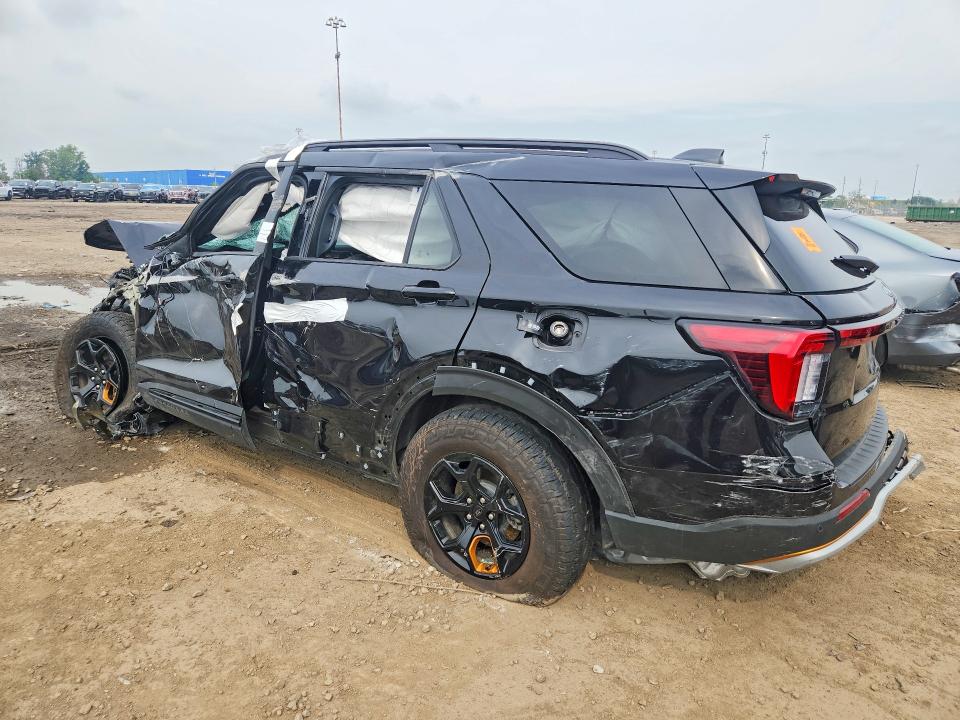 Photo 2 from auction – 2026 FORD EXPLORER with VIN 1FMUK8JH1TGA75134