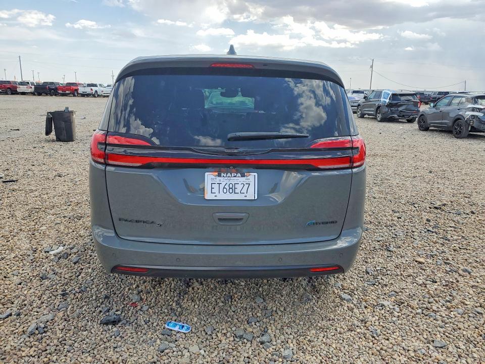 Снимка 6 от търг – 2022 CHRYSLER PACIFICA с VIN 2C4RC1S78NR130846