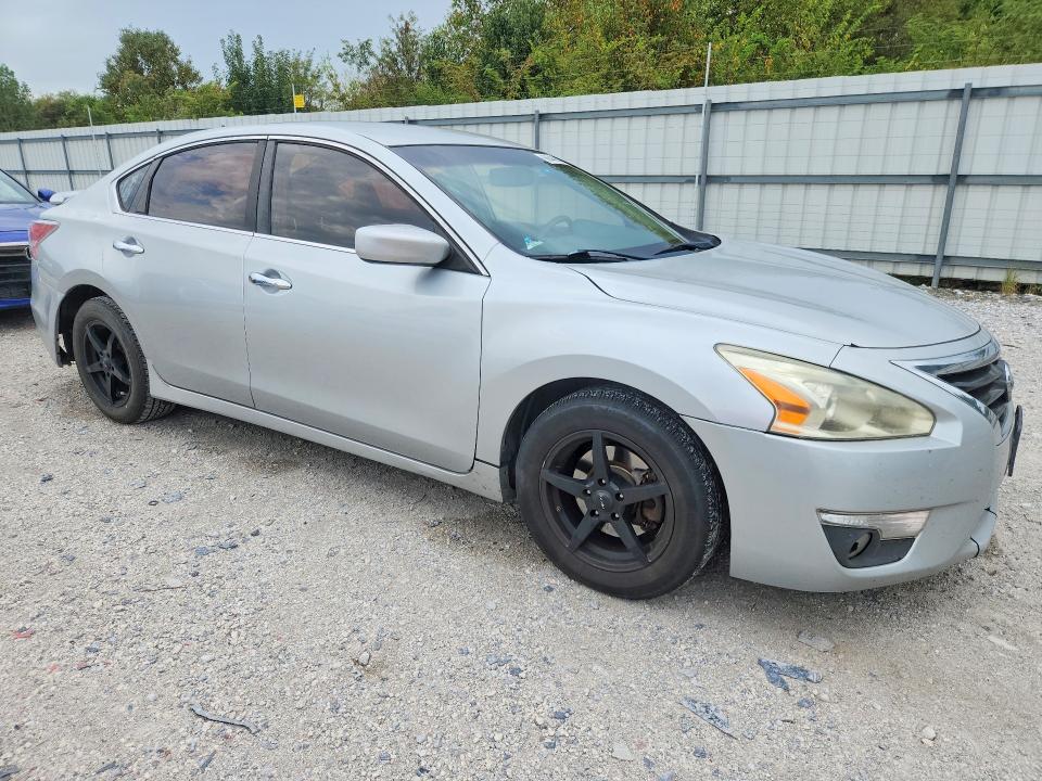 Photo 4 from auction – 2013 NISSAN ALTIMA with VIN 1N4AL3AP2DC246566
