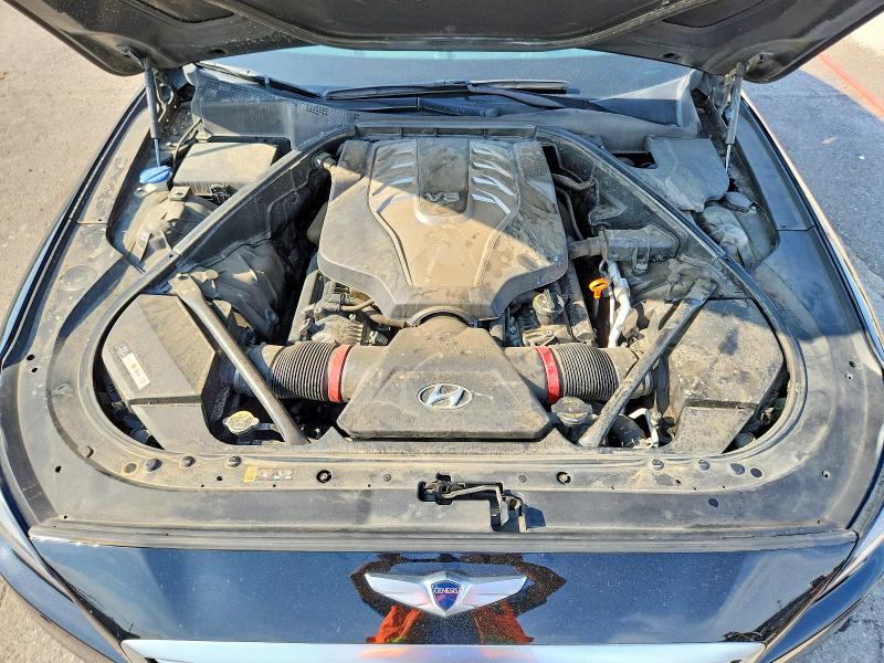 Photo 11 from auction – 2015 HYUNDAI GENESIS with VIN KMHGN4JF1FU068623