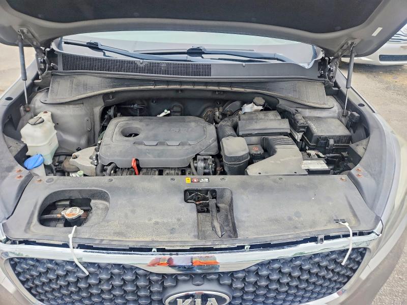 Photo 12 from auction – 2016 KIA SORENTO with VIN 5XYPGDA37GG046004