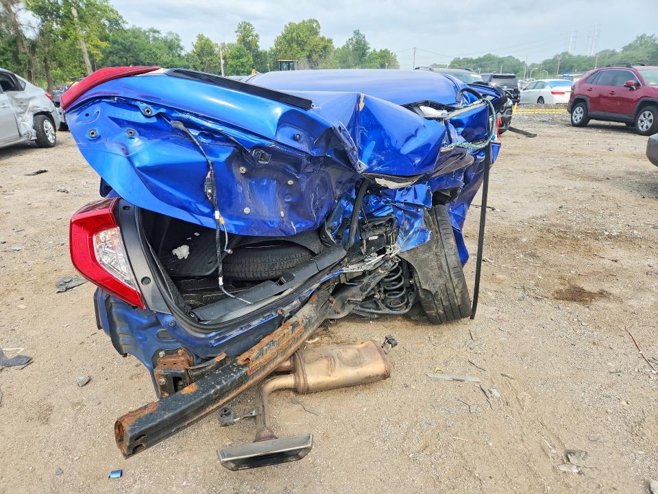 Photo 6 from auction – 2021 HONDA CIVIC with VIN 19XFC2F83ME000663