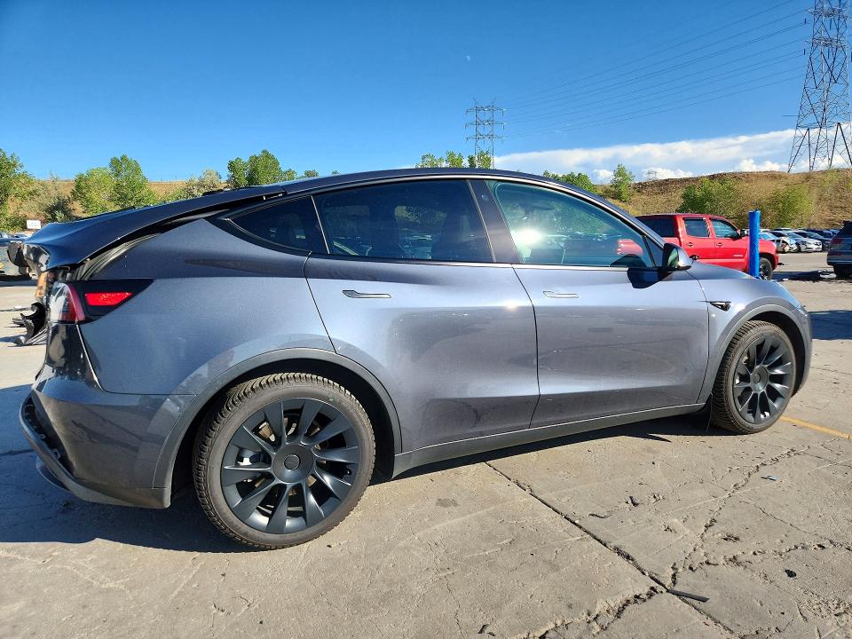 Photo 3 from auction – 2023 TESLA MODEL Y with VIN 7SAYGDEE7PA027511