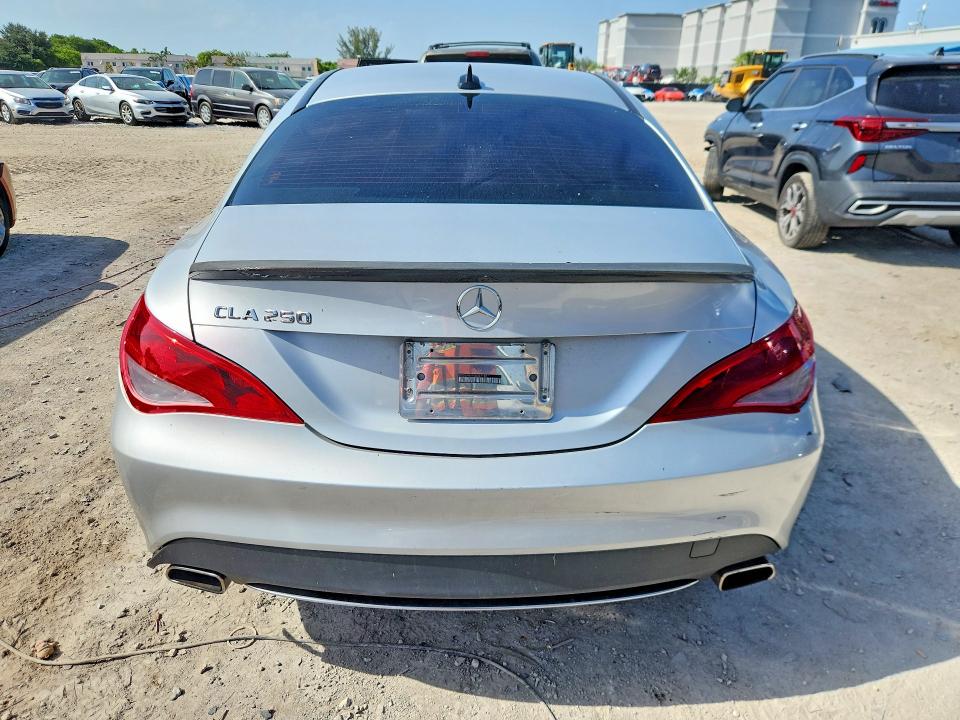 Photo 6 from auction – 2016 MERCEDES-BENZ CLA with VIN WDDSJ4EB1GN327162
