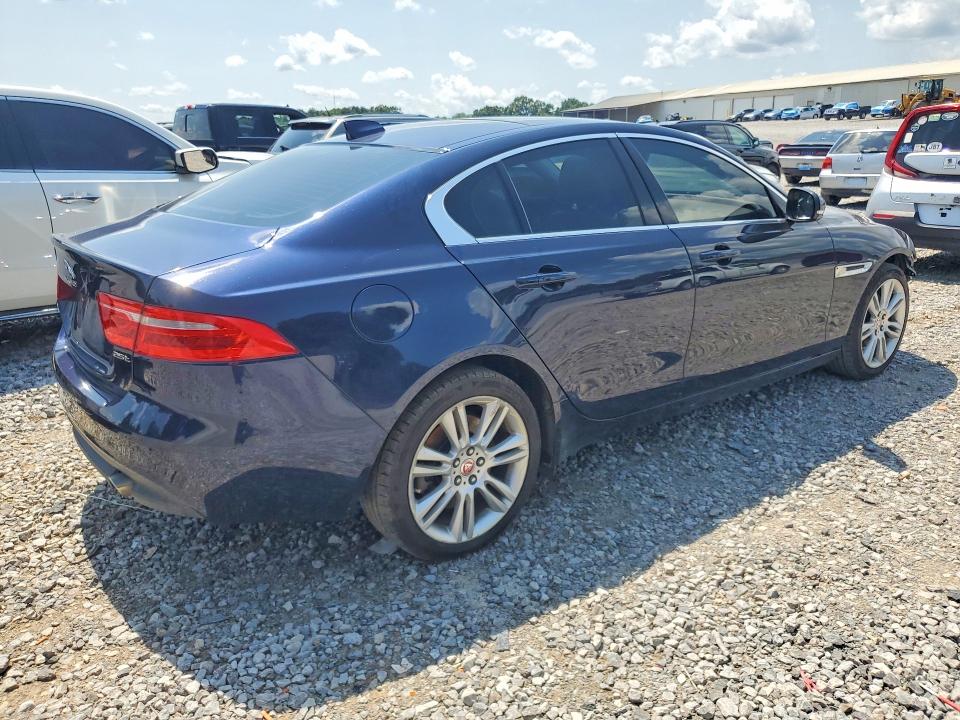 Photo 3 from auction – 2019 JAGUAR XE with VIN SAJAD4FX4KCP50637