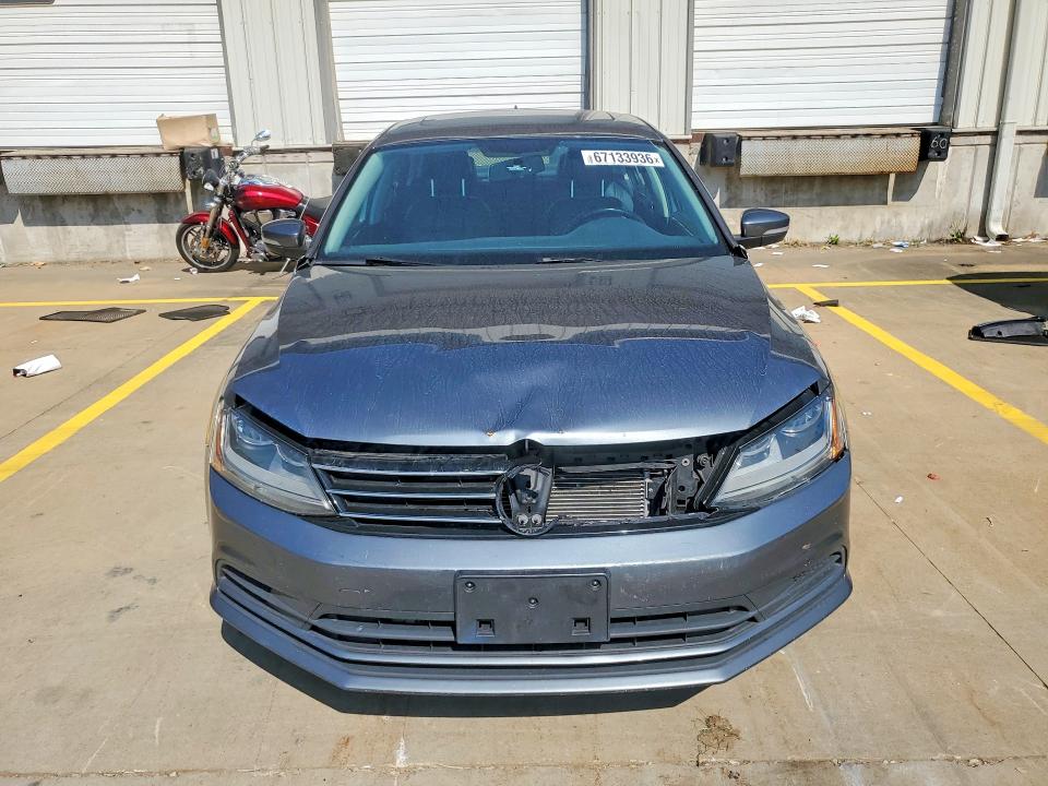 Снимка 5 от търг – 2017 VOLKSWAGEN JETTA с VIN 3VWB67AJ6HM245124