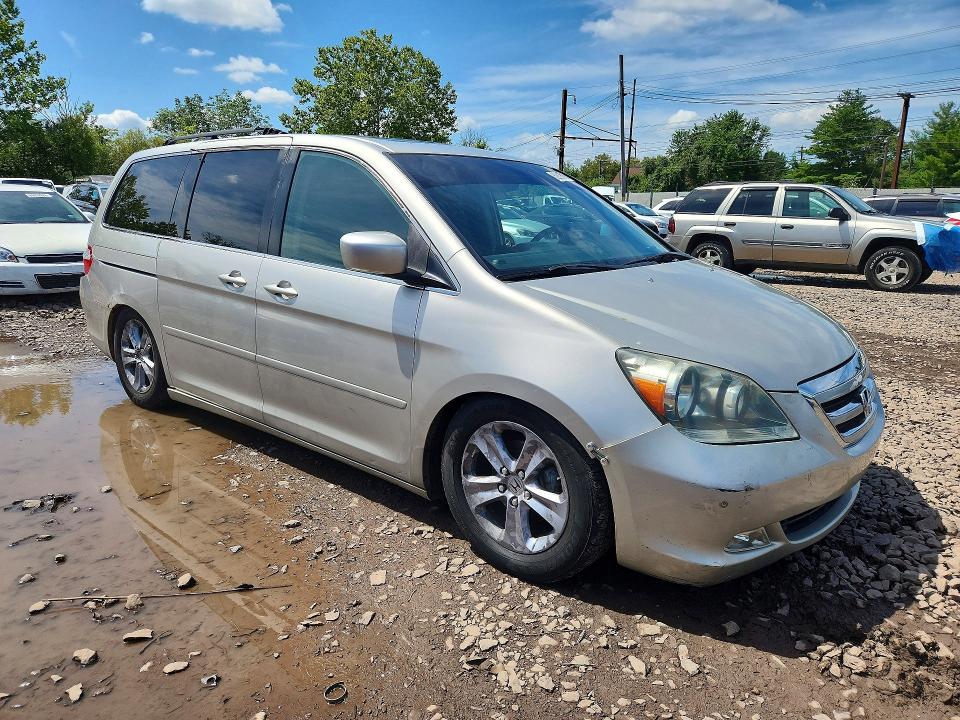 Photo 4 from auction – 2005 HONDA ODYSSEY with VIN 5FNRL38815B077673