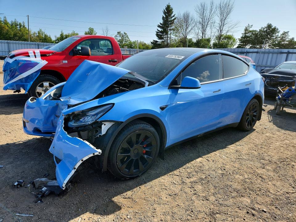 TESLA MODEL Y 2021 с VIN 5YJYGAEE8MF180280 - Снимка от търг