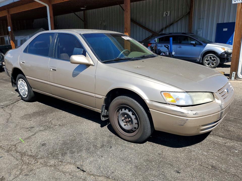 Photo 4 from auction – 1998 TOYOTA CAMRY with VIN JT2BG28K2W0164681