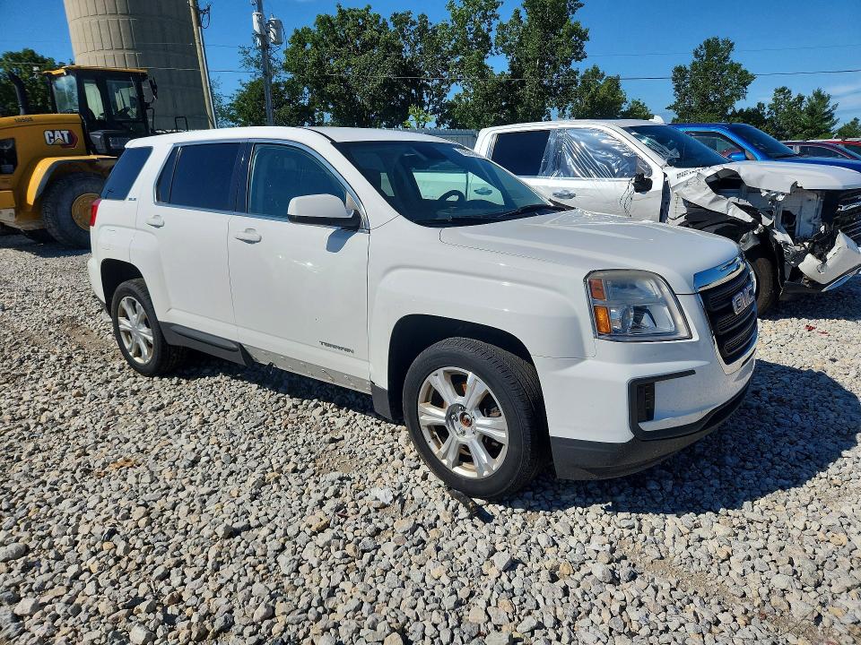 Photo 4 from auction – 2017 GMC TERRAIN with VIN 2GKALMEK8H6346639