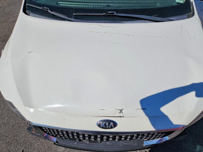 Photo 12 from auction – 2017 KIA SEDONA with VIN KNDMA5C19H6285628