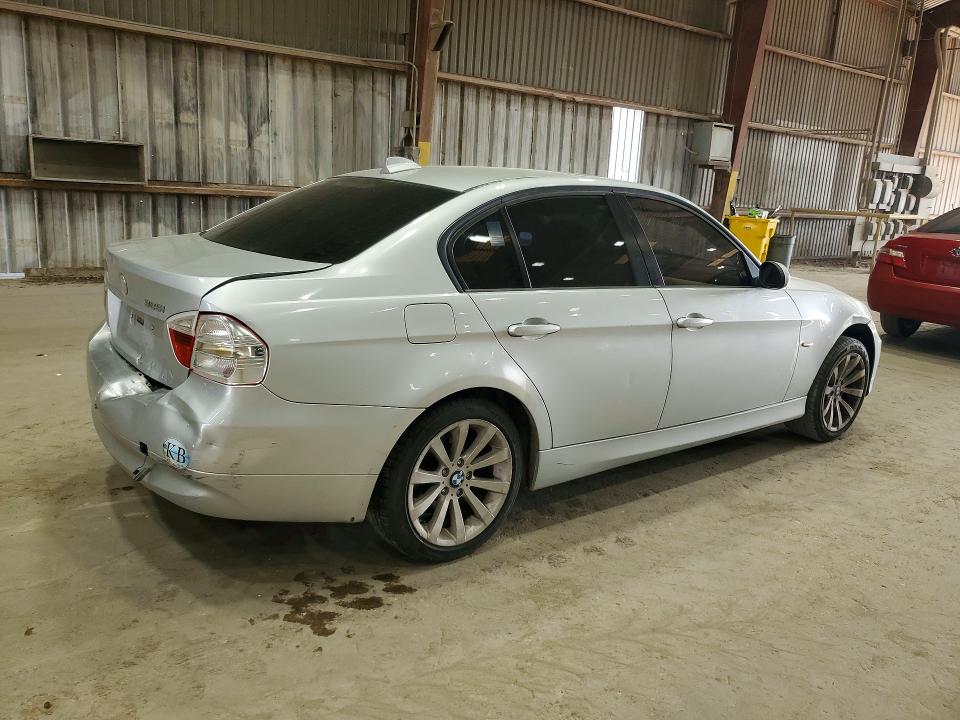 Photo 3 from auction – 2006 BMW 325 with VIN WBAVB13586PT21956
