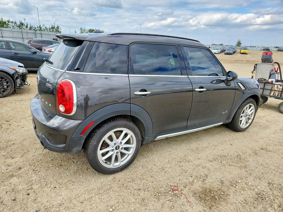 Photo 3 from auction – 2016 MINI COOPER with VIN WMWZC5C58GWU00721