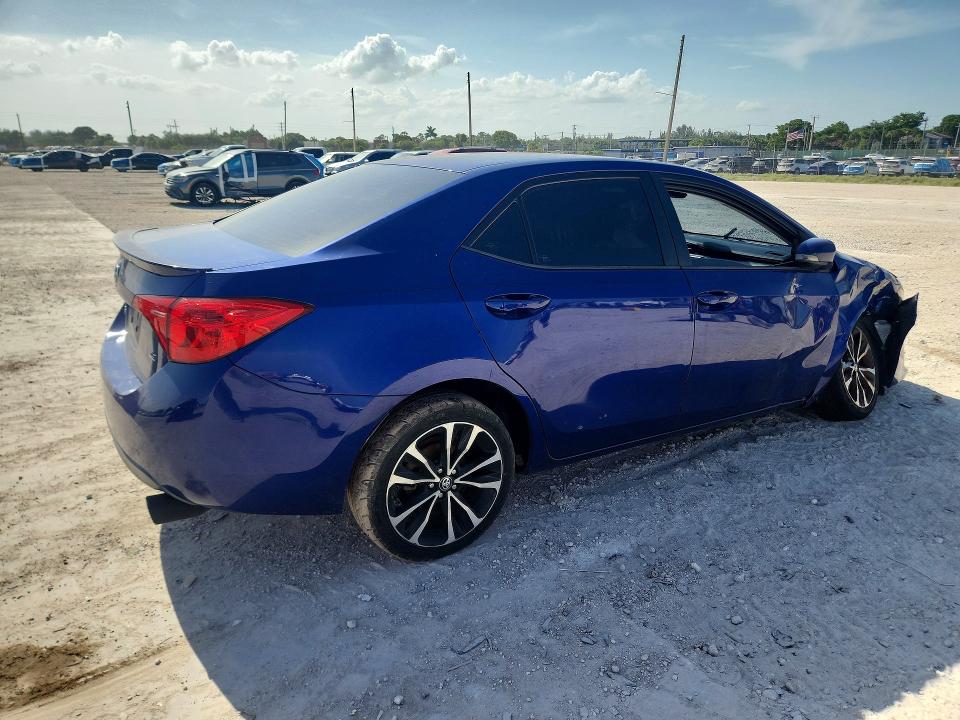 Photo 3 from auction – 2017 TOYOTA COROLLA with VIN 5YFBURHEXHP720232