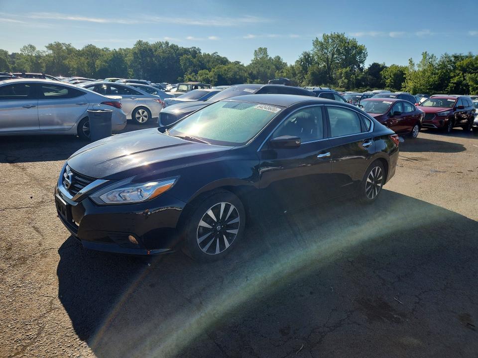 NISSAN ALTIMA 2018 z numerem VIN 1N4AL3AP1JC121571 - Zdjęcie z aukcji
