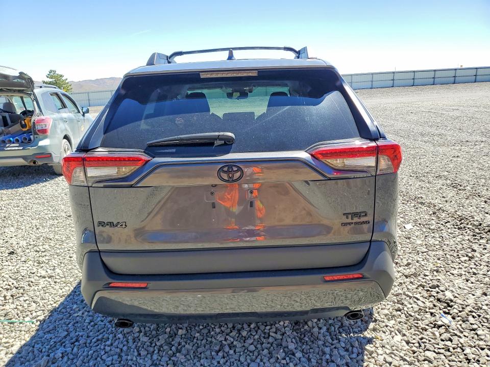 Photo 6 from auction – 2024 TOYOTA RAV4 with VIN 2T3S1RFV8RW484649