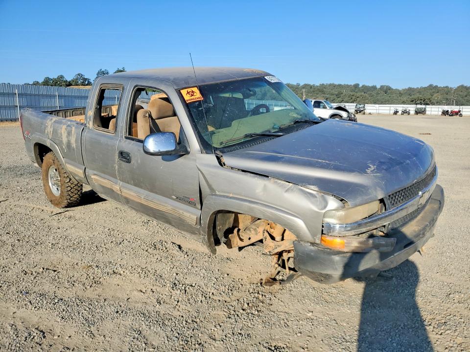 Photo 4 from auction – 2002 CHEVROLET SILVERADO with VIN 1GCHK29172E185352