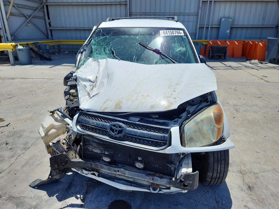 صورة رقم 5 من المزاد - 2004 TOYOTA RAV4 مع VIN JTEGD20V240023968