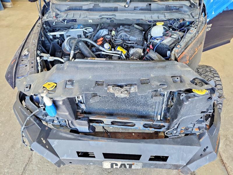 Photo 11 from auction – 2018 RAM 1500 with VIN 1C6RR7FG0JS221492