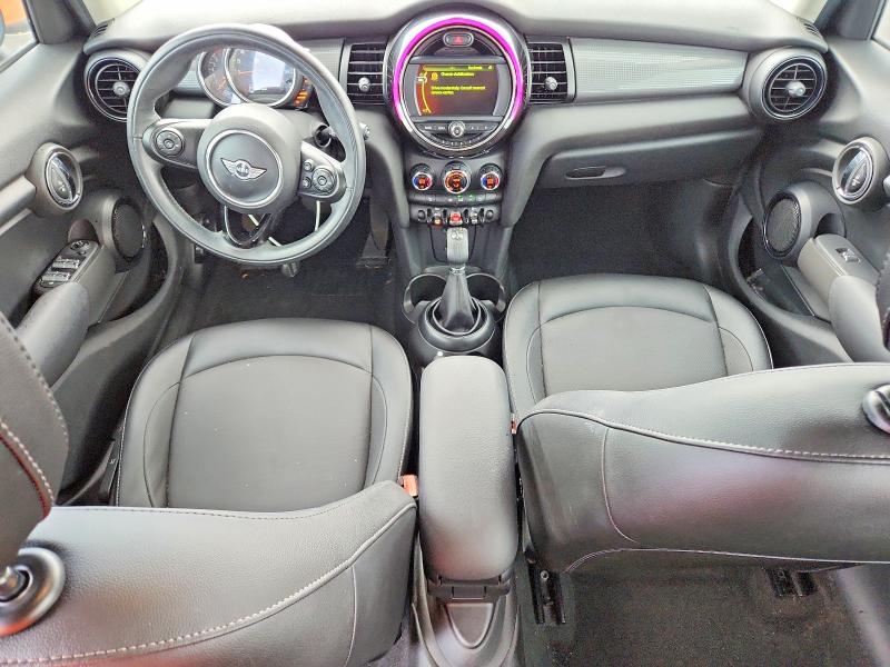 Zdjęcie 8 z aukcji – 2017 MINI COOPER z VIN WMWXU1C54H2E18612