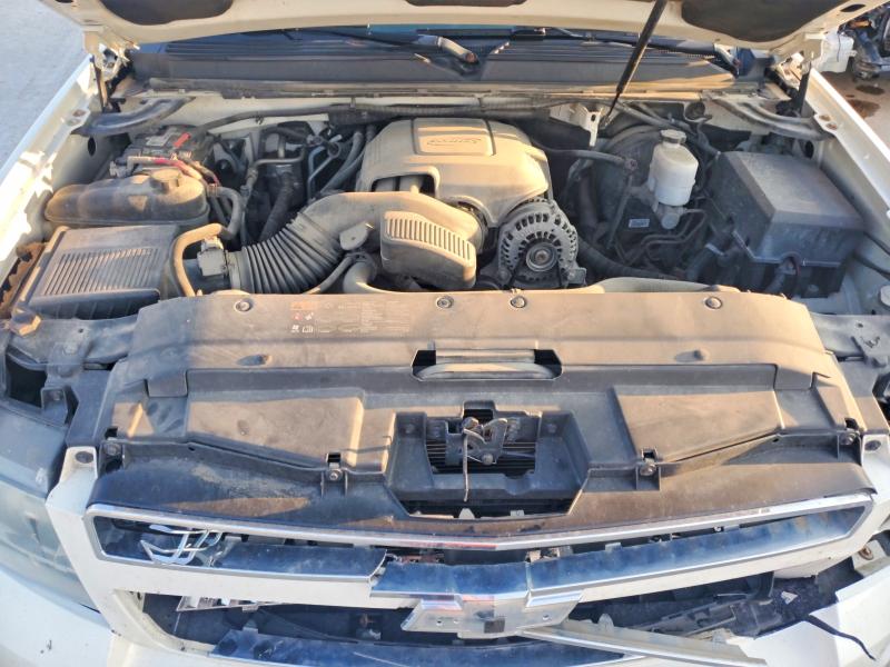 Photo 12 from auction – 2013 CHEVROLET SUBURBAN with VIN 1GNSKKE74DR374141