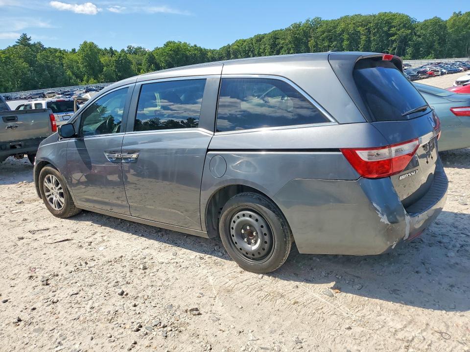 Photo 2 from auction – 2013 HONDA ODYSSEY with VIN 5FNRL5H63DB025793