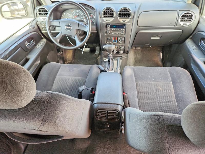 Photo 8 from auction – 2009 GMC ENVOY with VIN 1GKDT33S692113514