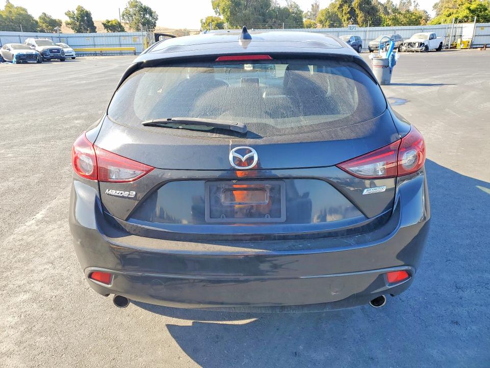 Photo 6 from auction – 2015 MAZDA 3 with VIN JM1BM1L36F1227415