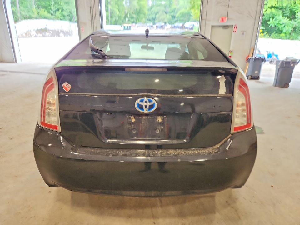 Photo 6 from auction – 2015 TOYOTA PRIUS with VIN JTDKN3DU8F0394672