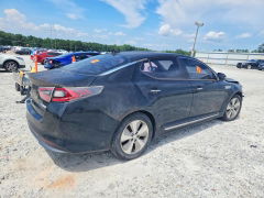Zdjęcie 3 z aukcji – 2016 KIA OPTIMA z VIN KNAGN4AD1G5095168