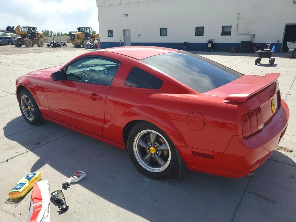 Photo 2 from auction – 2005 FORD MUSTANG with VIN 1ZVHT82H855228797