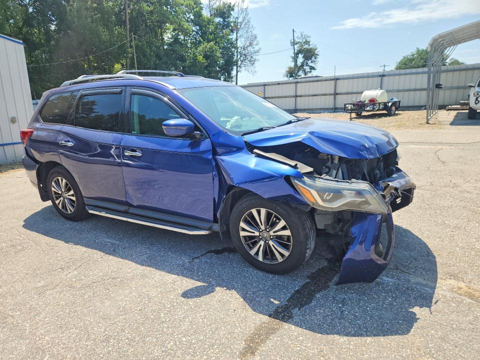 Photo 4 from auction – 2017 NISSAN PATHFINDER with VIN 5N1DR2MN5HC905476